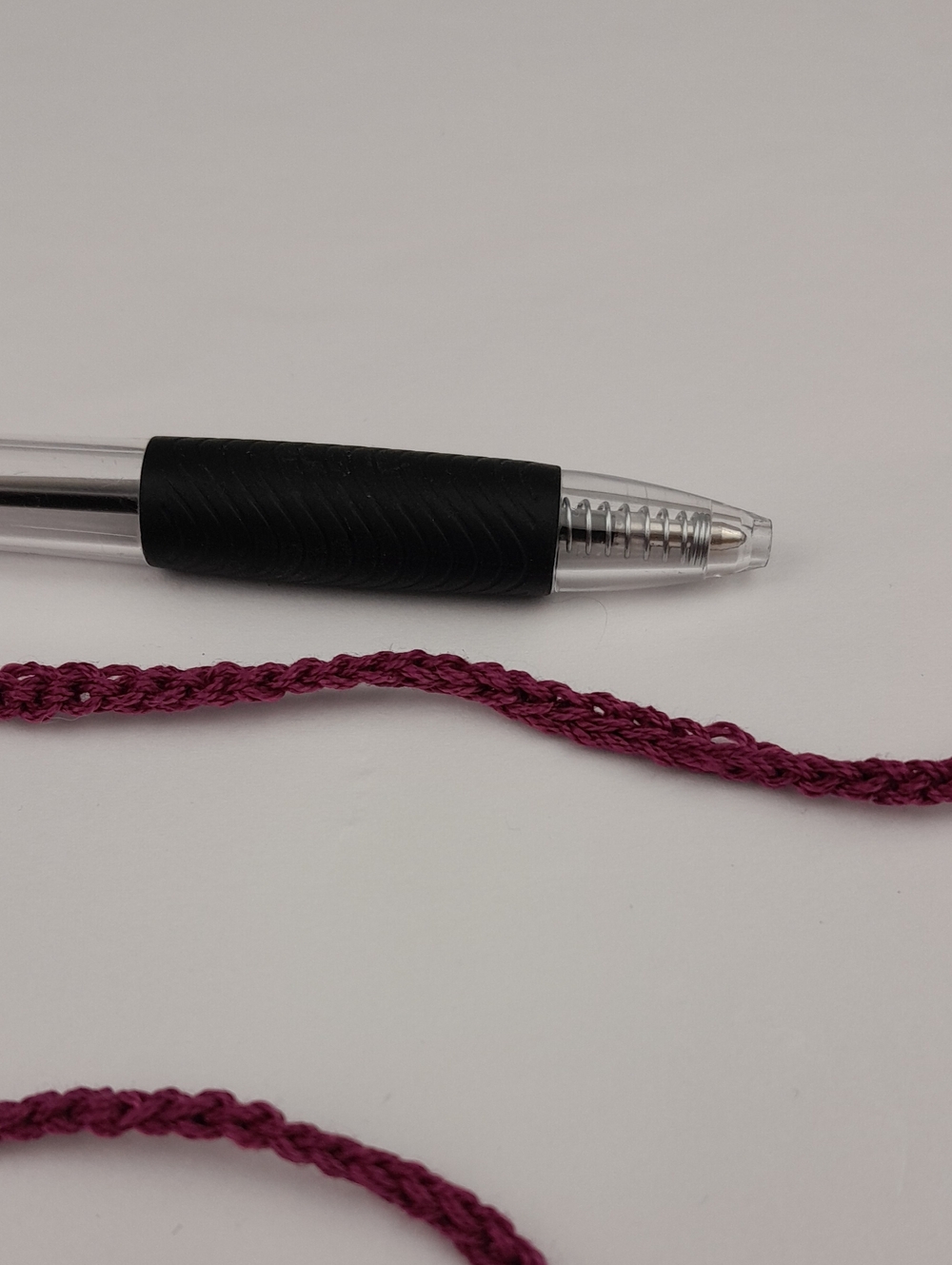 Handmade Crocheted Dragonfly Filet Maroon Wine Head Bandana Tie Back Kerchief - Picture 9 of 10